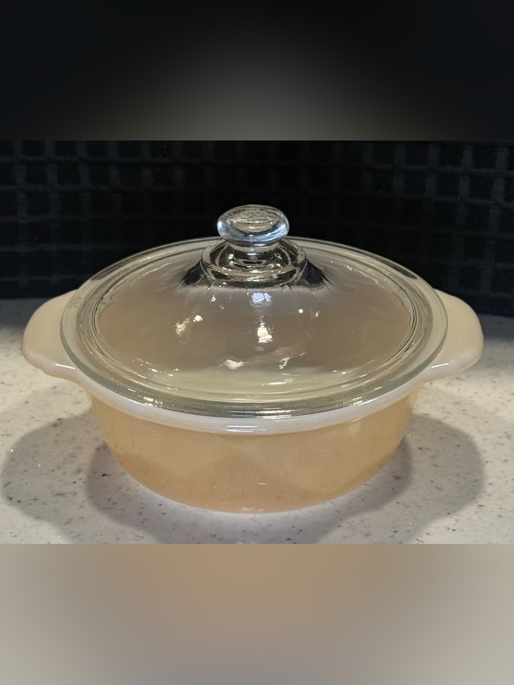 Peach Lustre Anchor Hocking Fire King
Casserole Dish w Lid USA 1 Pint RVS STAMP